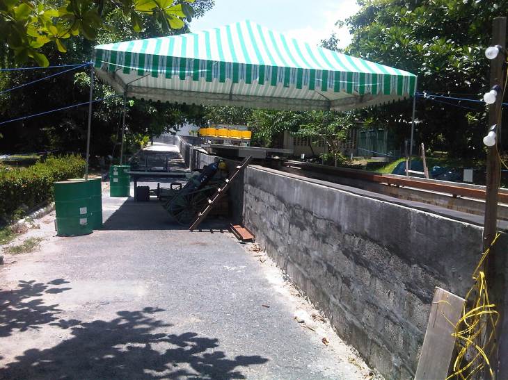 IMG00128-20110720-1151