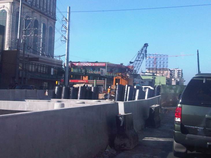 IMG01915-20120301-0828