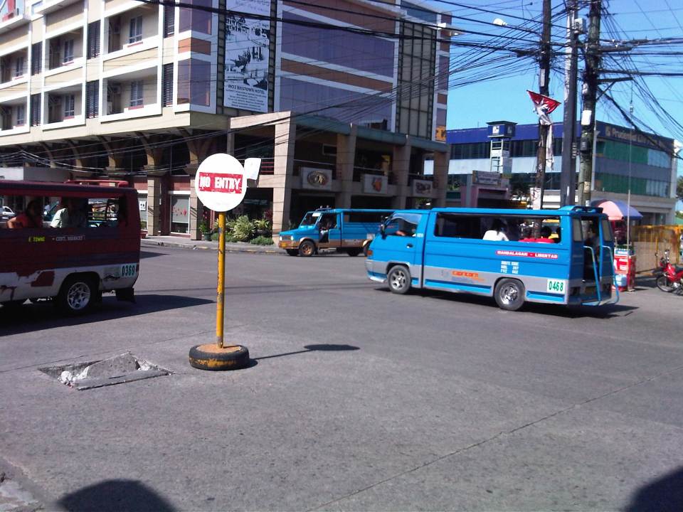 IMG01392-20120210-0957